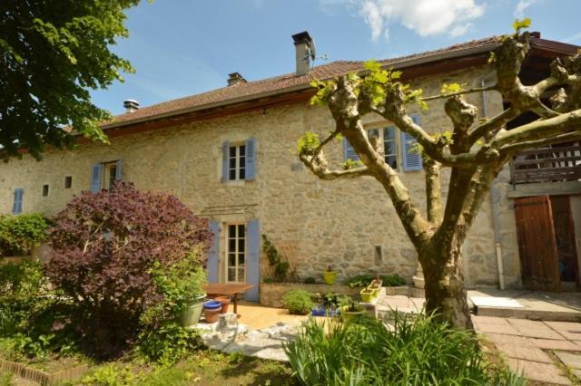 Maison Maliga J&G House Saint-Pierre-de-Curtille Exterior photo
